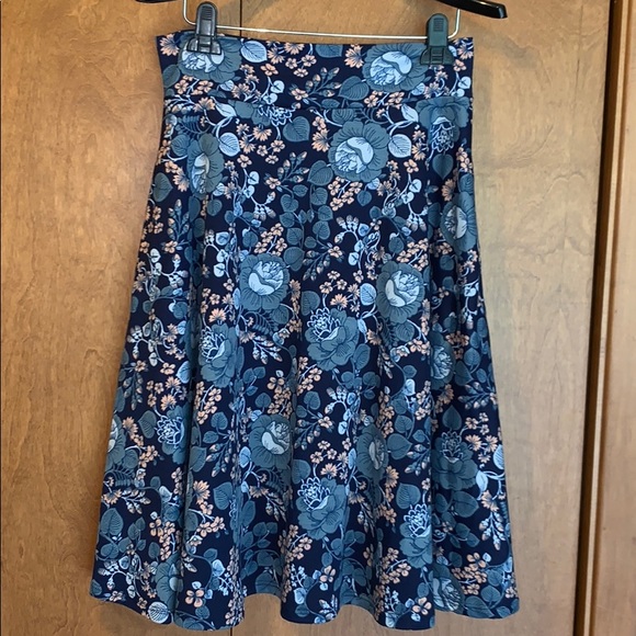 Agnes & Dora Dresses & Skirts - NWOT Agnes & Dora blue floral midi skirt - M.